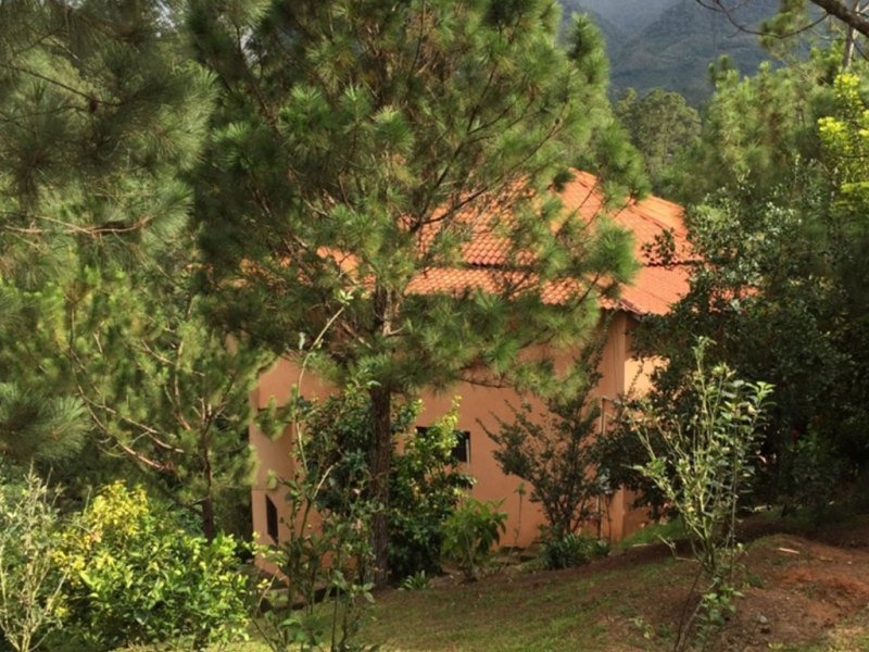 2 Preciosas casas en 70 tareas, Arroyo Frio, La Descubierta, Constanza