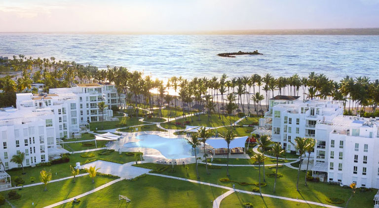 Invierte en el paraíso La Ensenada Beach Residences & Golf