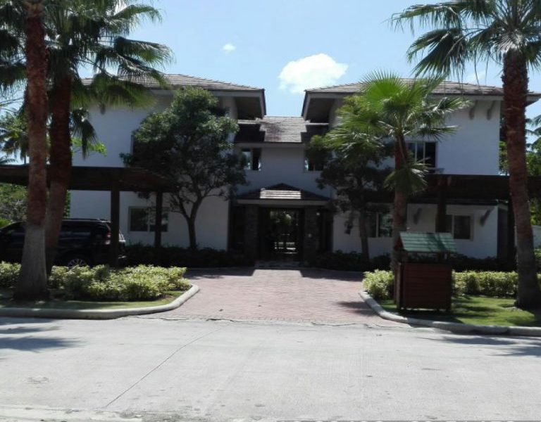 Oportunidad: Hermosa villa en Balcones del Atlántico!