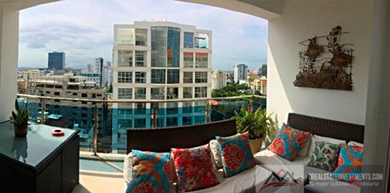 Se vende amplio apartamento totalmente amueblado