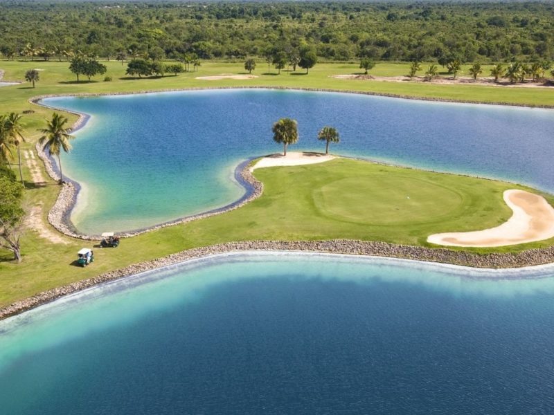 Oportunidad de inversión en el paraíso: Terrenos para desarrollo inmobiliario en Punta Cana